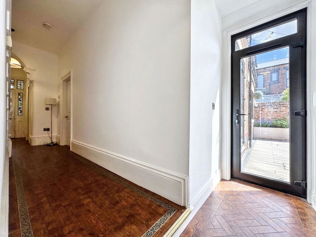 Property image 19 of 39