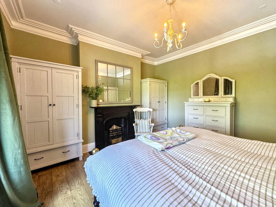 Property image 22 of 39