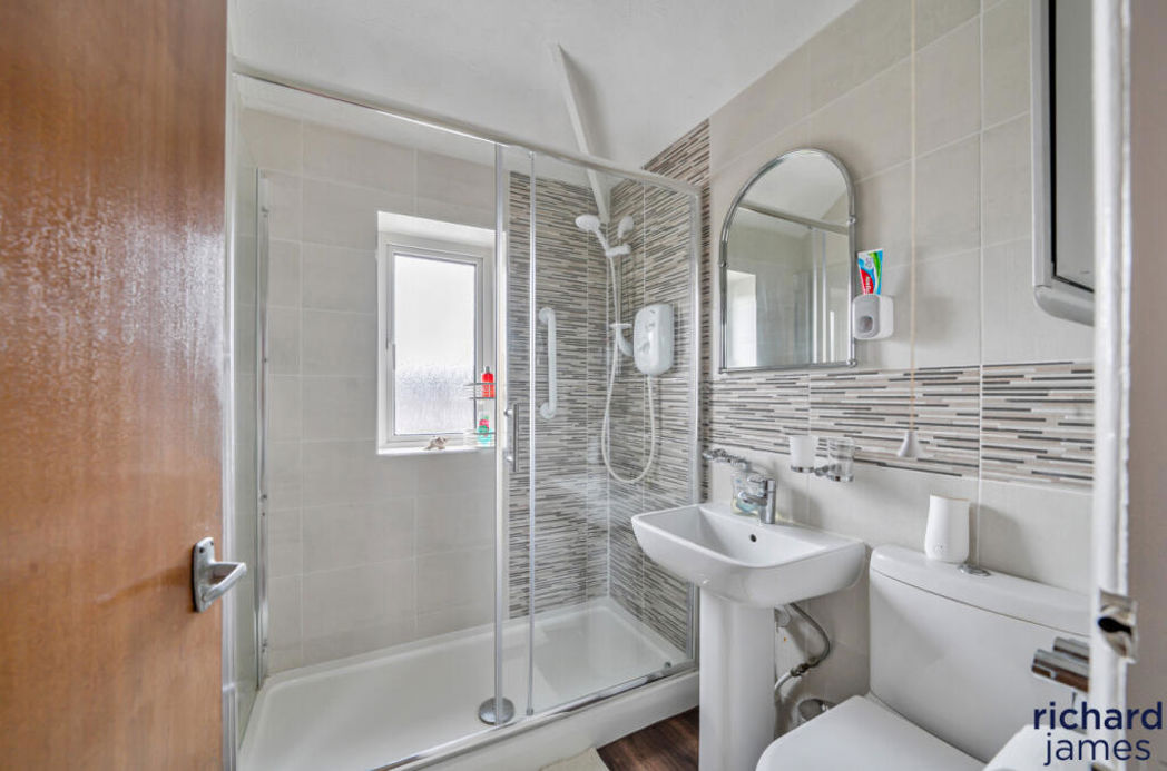 Property image 15 of 19