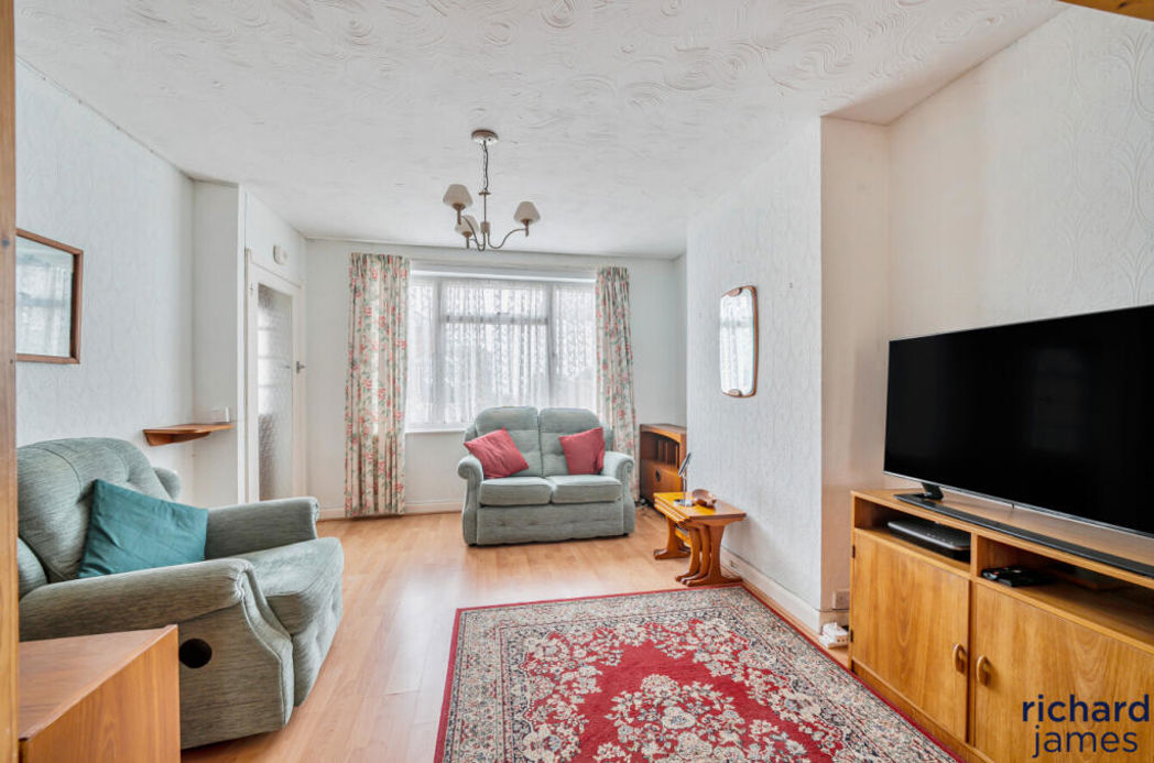 Property image 2 of 19