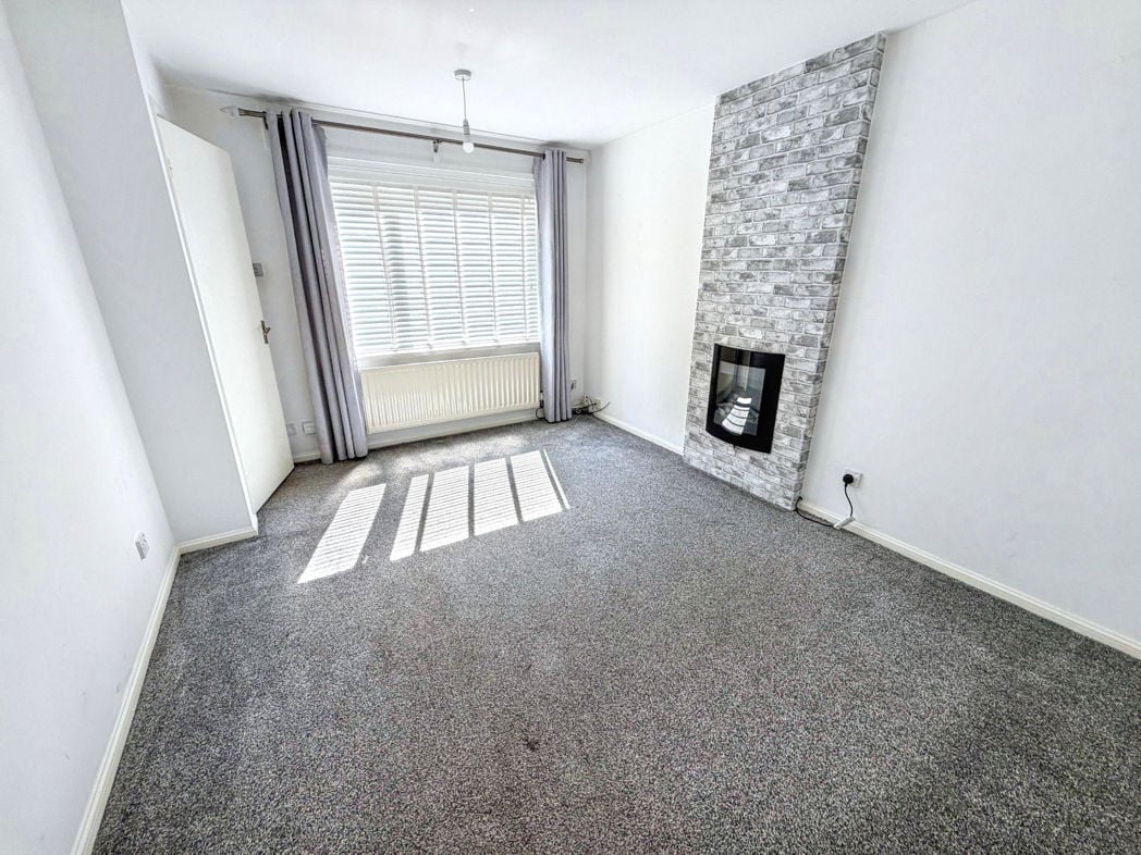 Property image 3 of 11