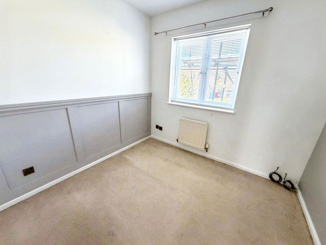 Property image 8 of 11