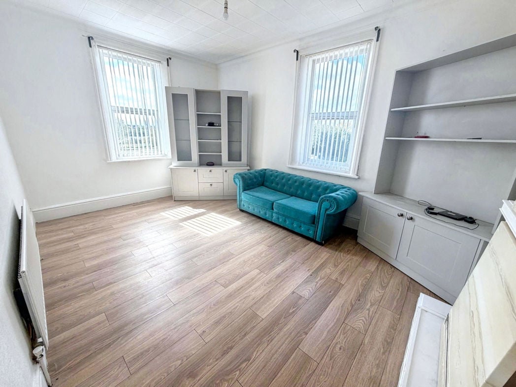 Property image 3 of 7