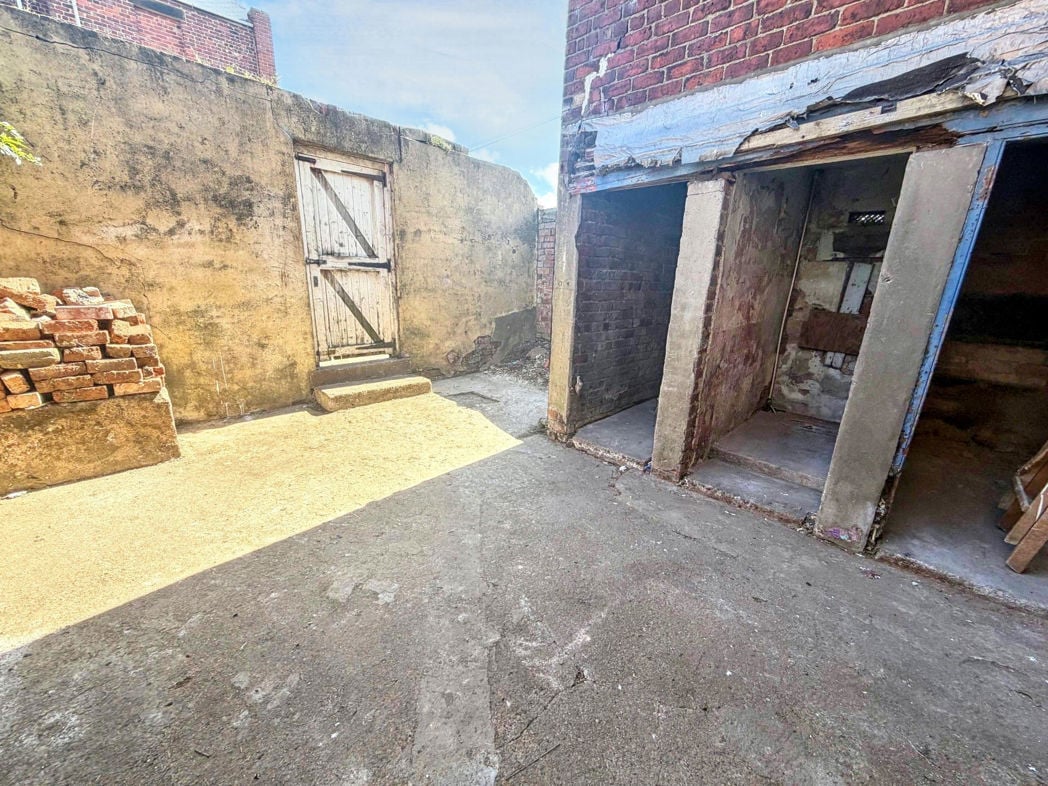 Property image 6 of 7