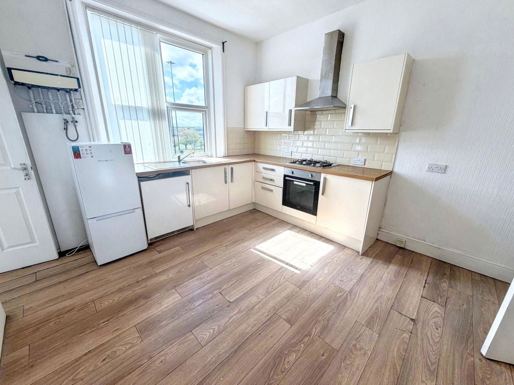 Property image 7 of 7