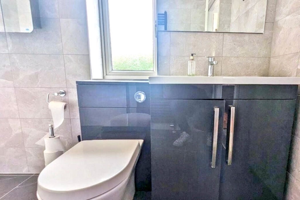 Property image 7 of 19