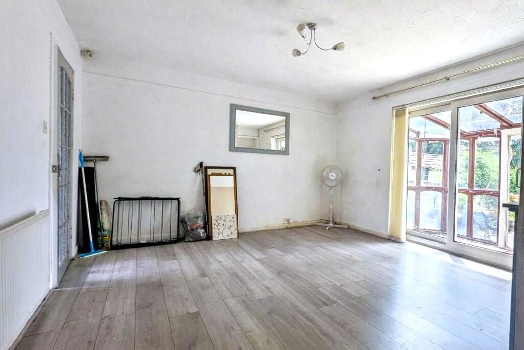 Property image 5 of 19