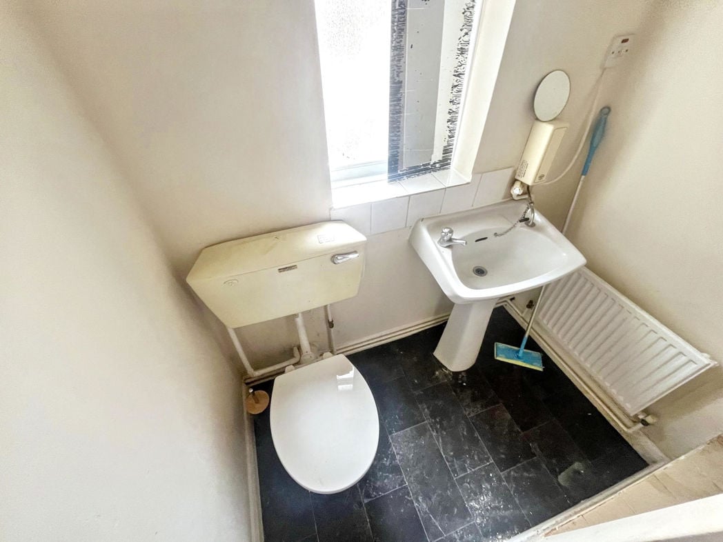 Property image 11 of 11