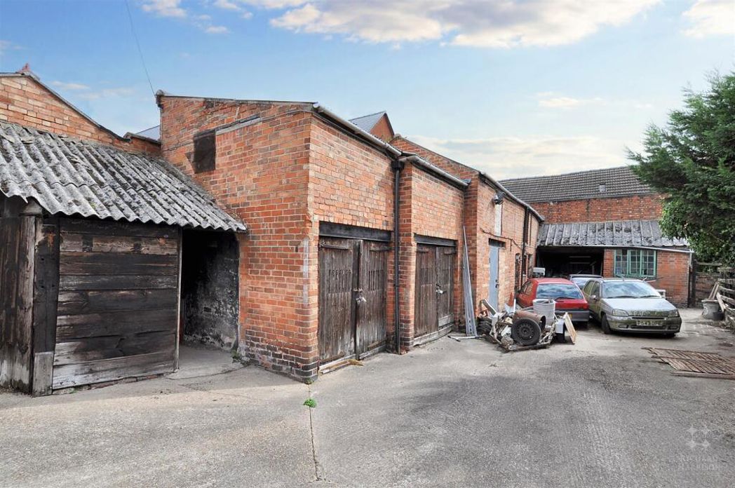 Property image 4 of 20