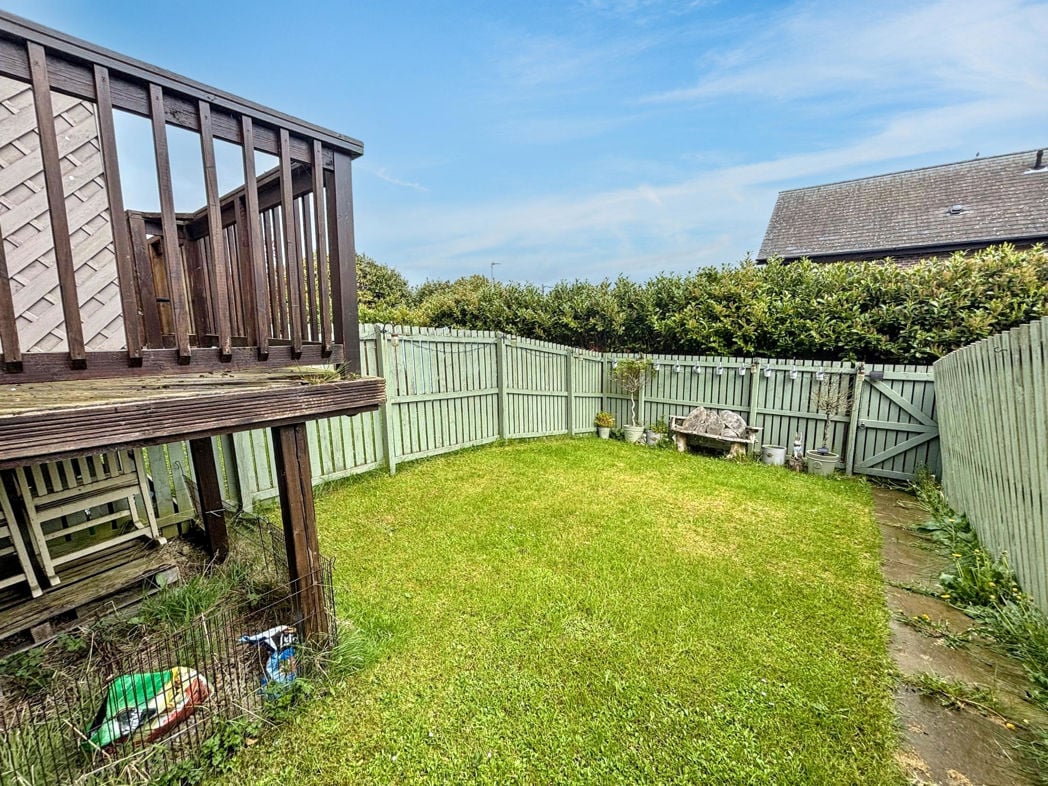 Property image 11 of 12