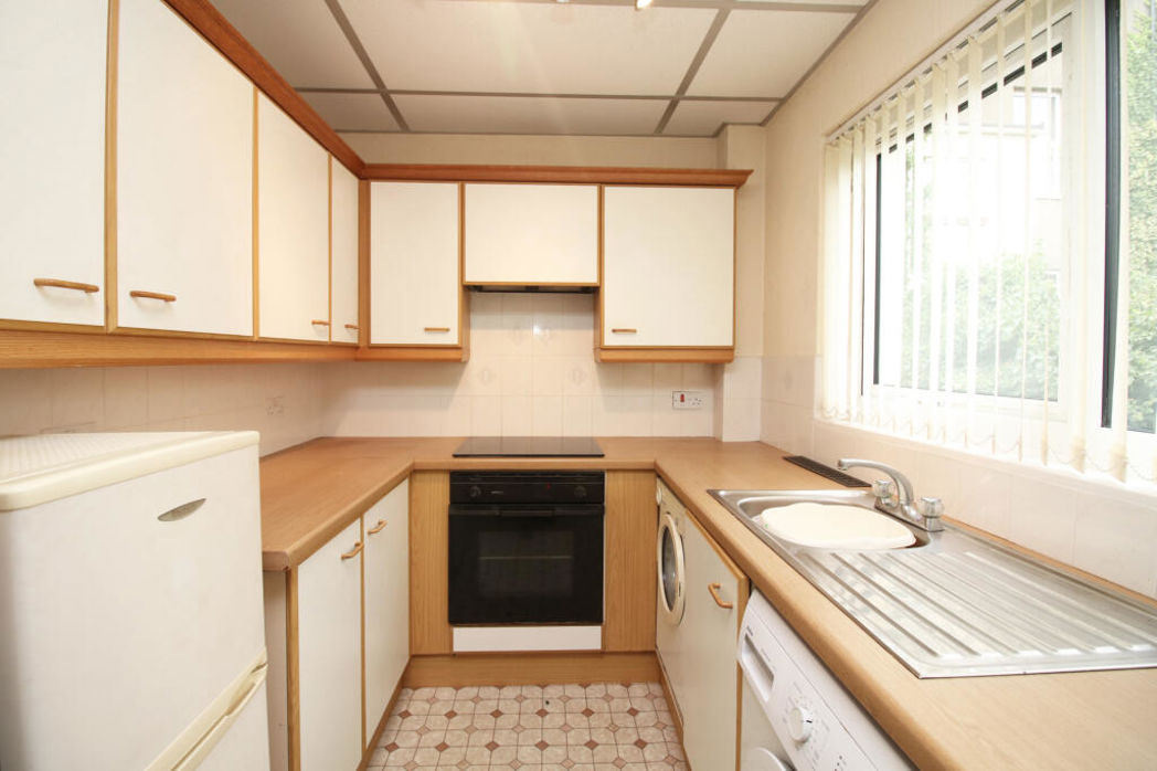 Property image 2 of 17