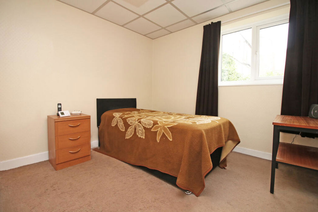 Property image 8 of 17