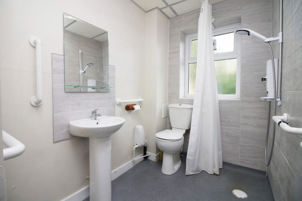 Property image 10 of 17