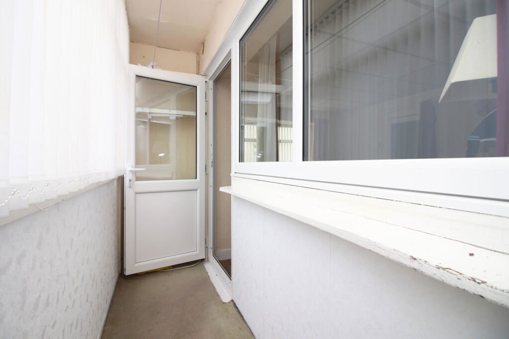 Property image 11 of 17