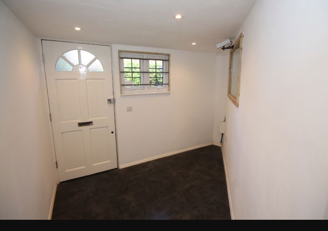 Property image 7 of 23
