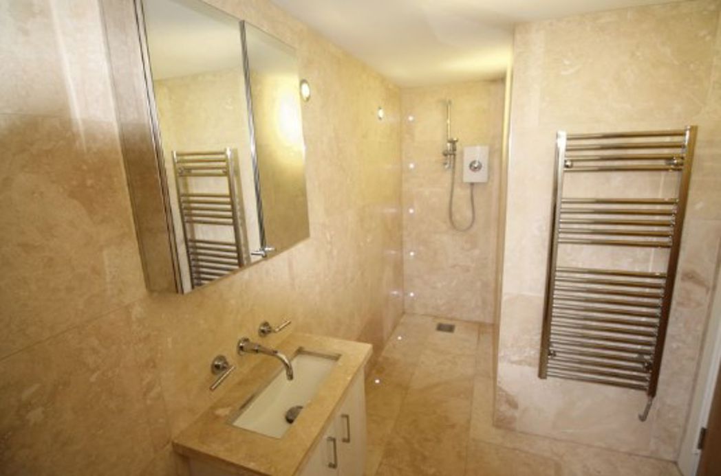 Property image 19 of 23