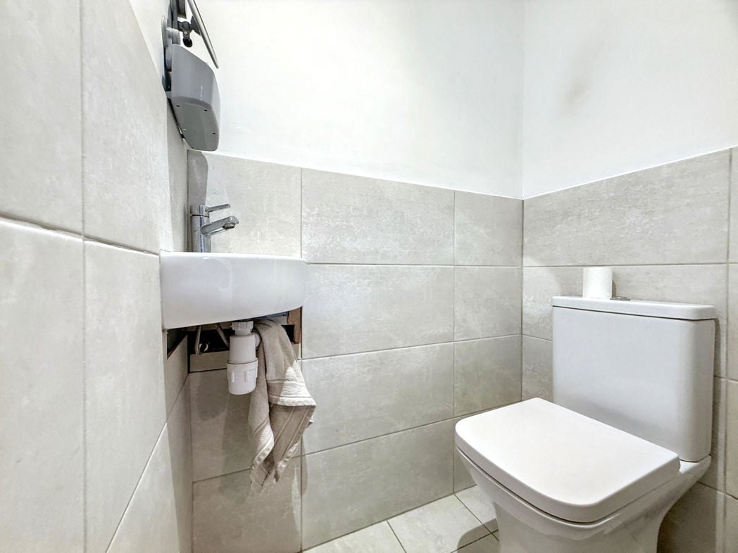 Property image 25 of 29