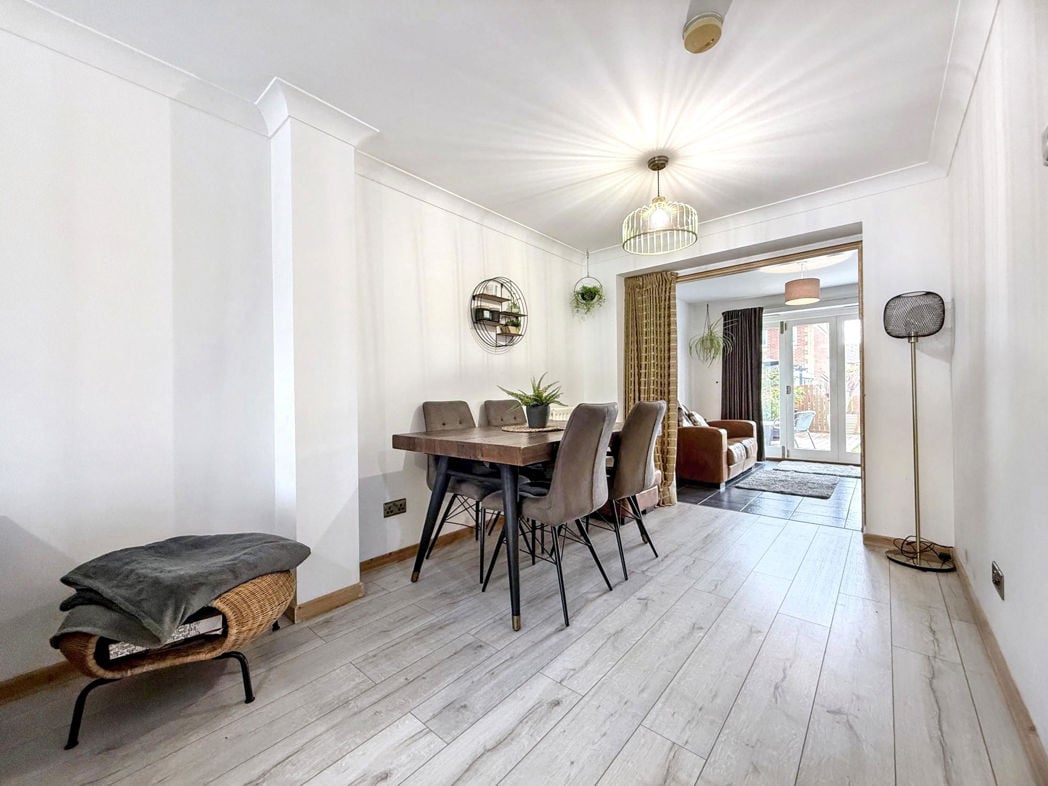 Property image 6 of 29