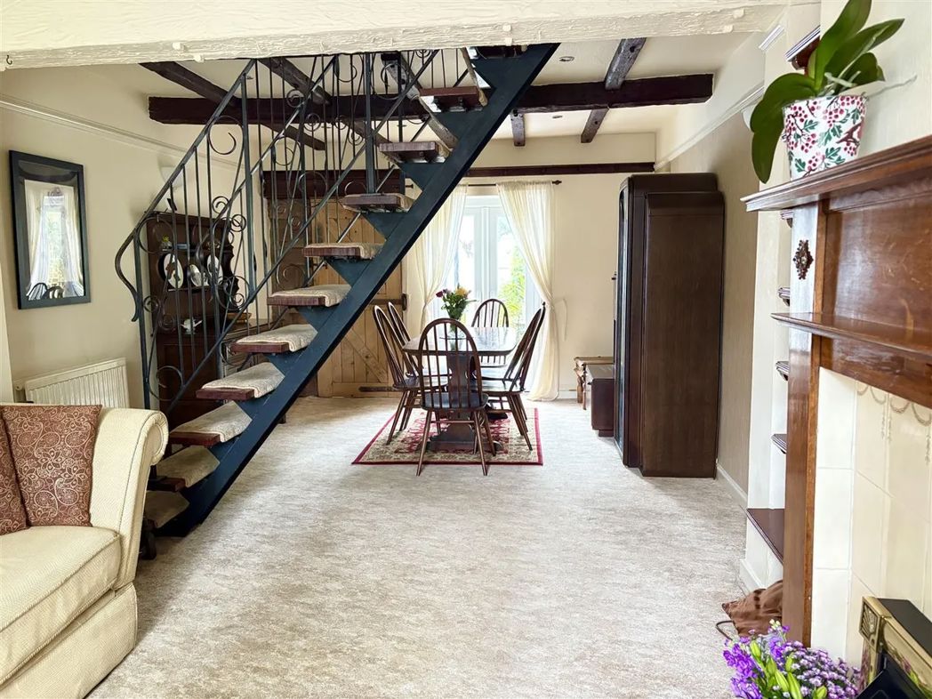 Property image 3 of 19
