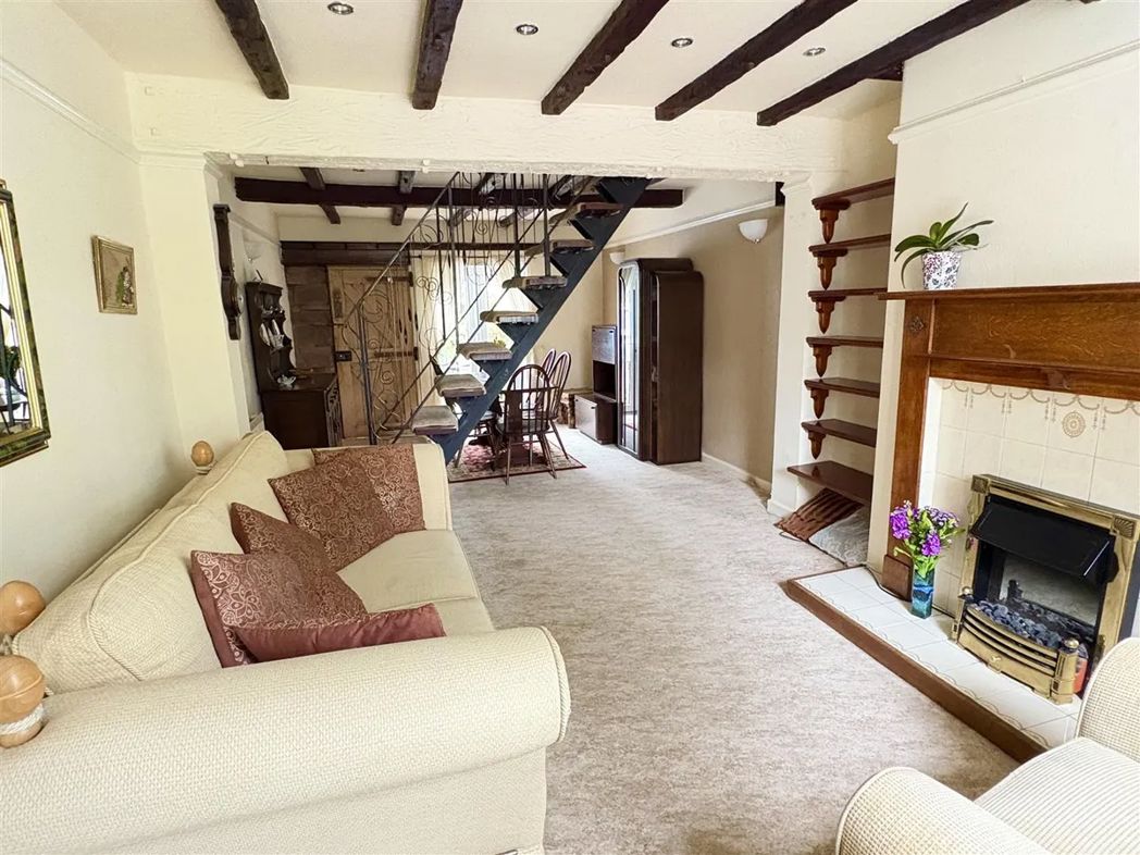 Property image 6 of 19