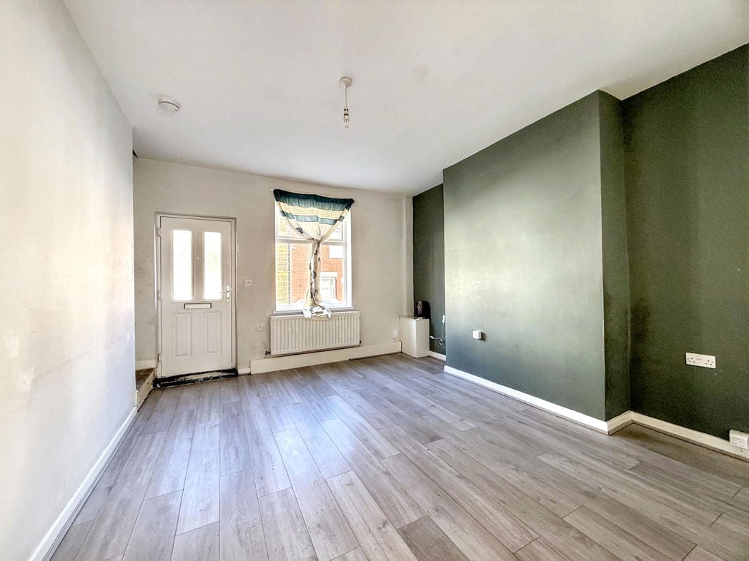 Property image 2 of 17
