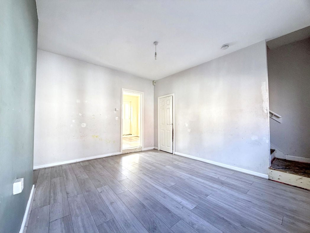 Property image 4 of 17