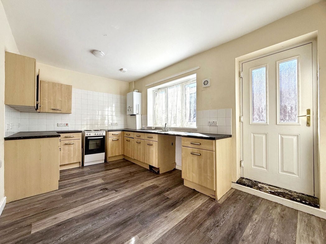 Property image 7 of 17