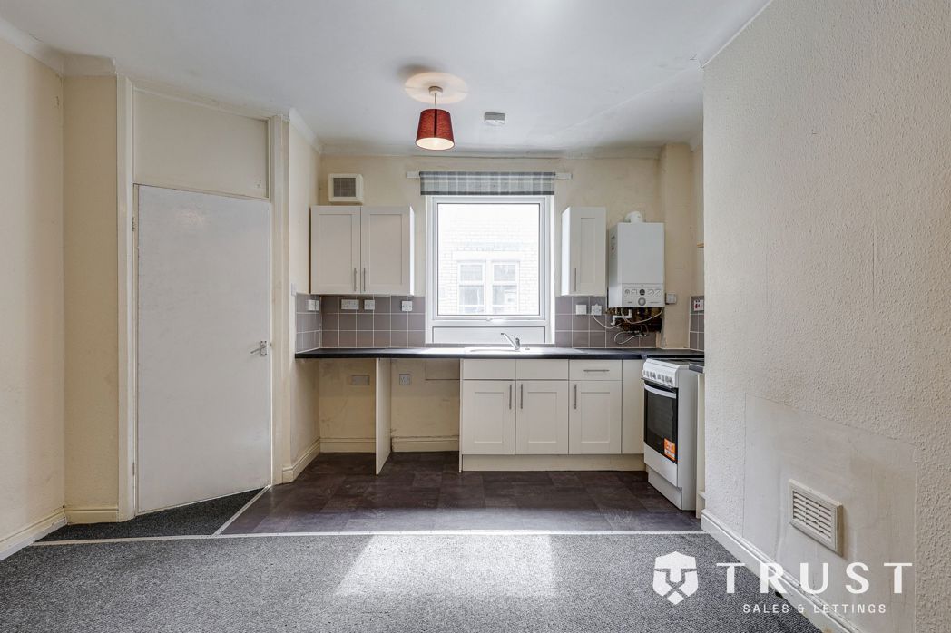 Property image 3 of 11