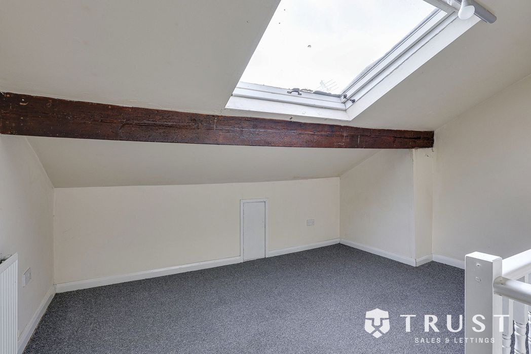Property image 10 of 11