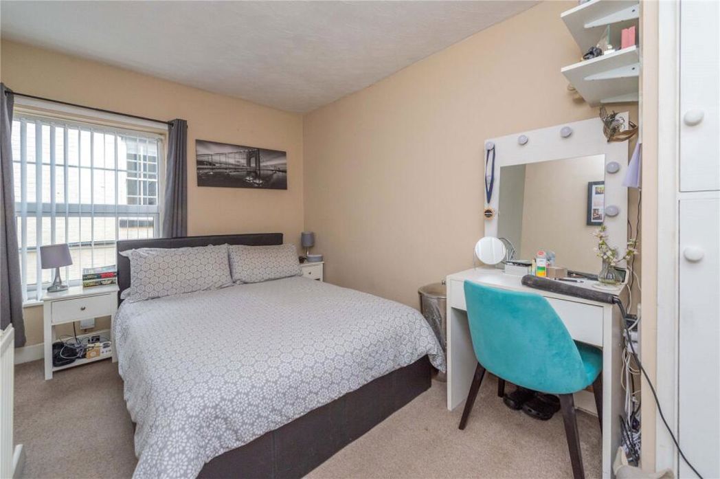 Property image 15 of 25