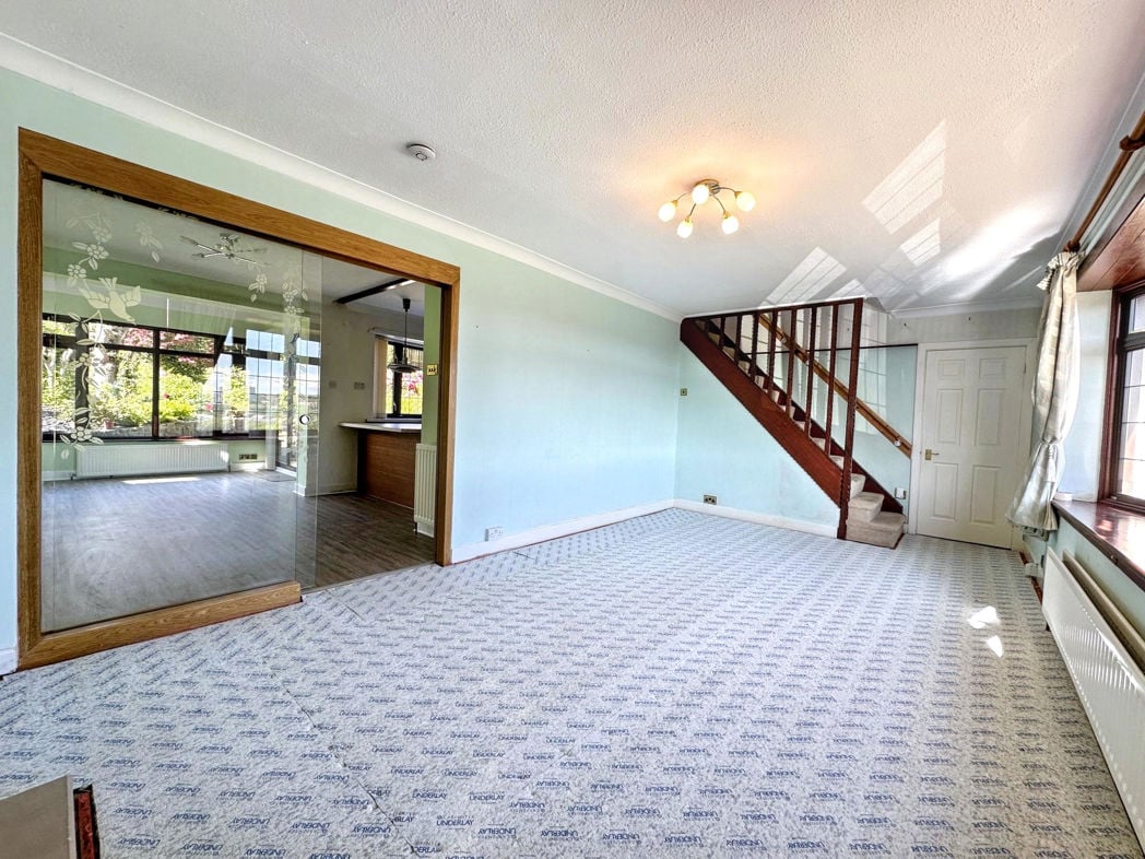 Property image 3 of 32