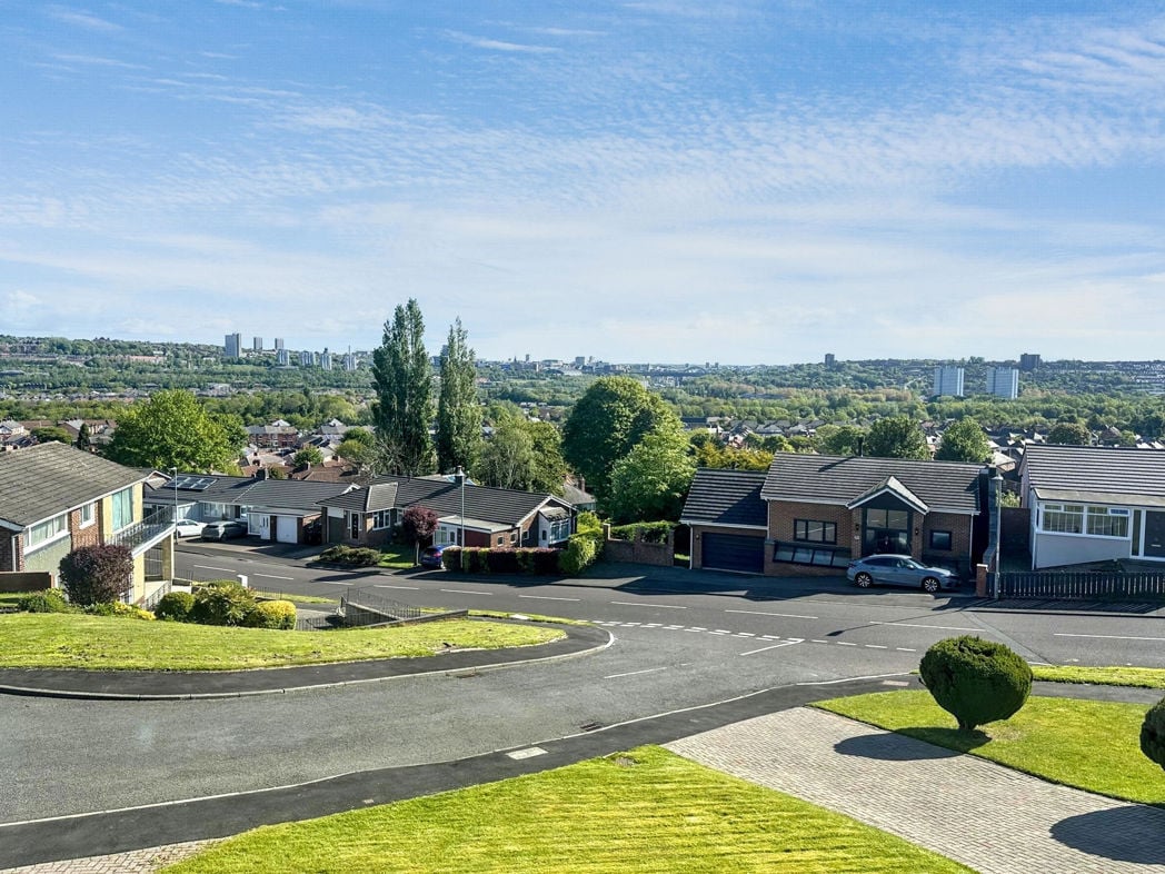 Property image 25 of 32