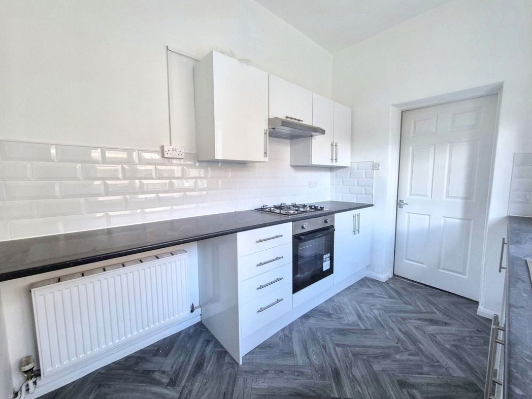 Property image 8 of 13