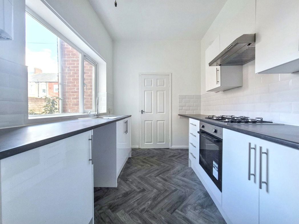 Property image 3 of 13