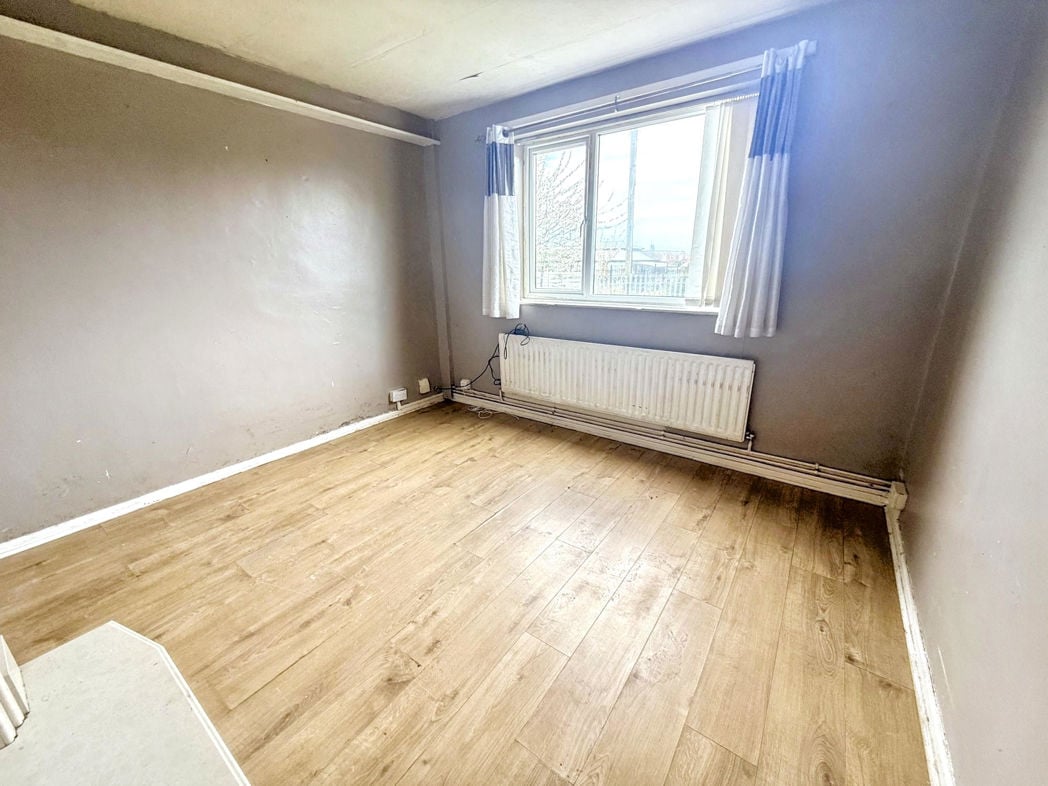 Property image 4 of 6