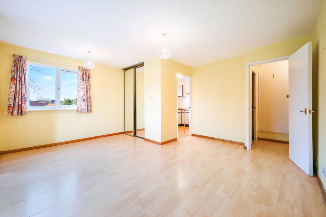 Property image 5 of 16