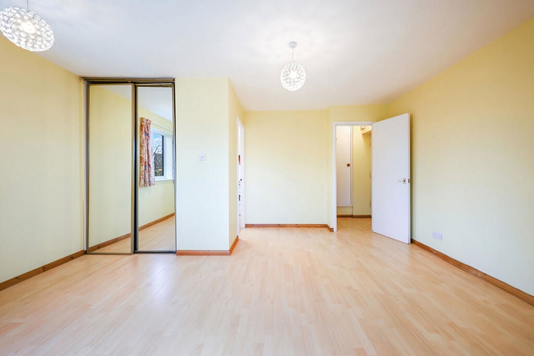 Property image 10 of 16