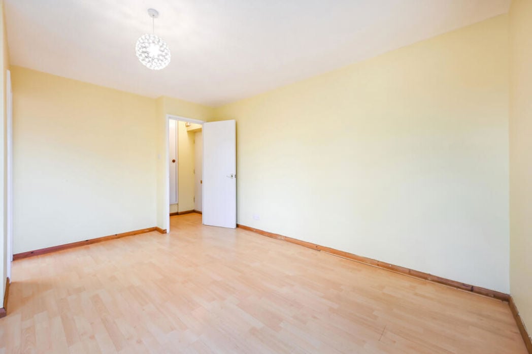 Property image 11 of 16
