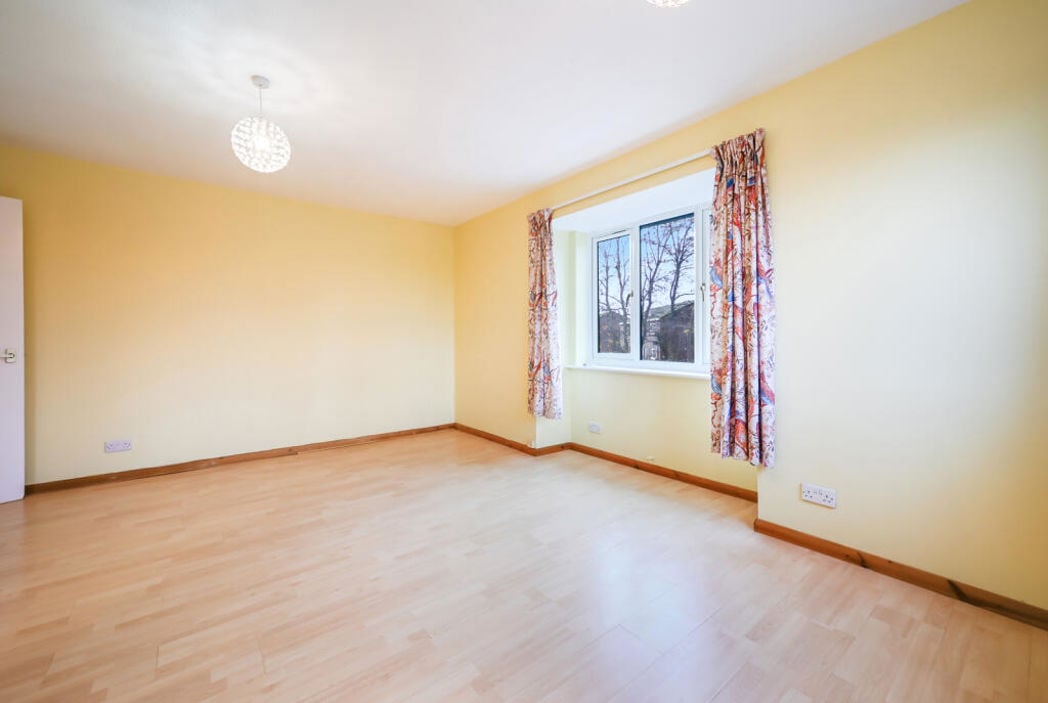 Property image 14 of 16