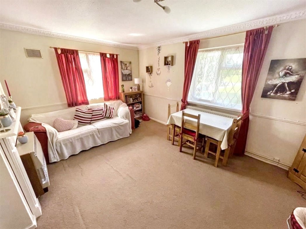 Property image 2 of 6