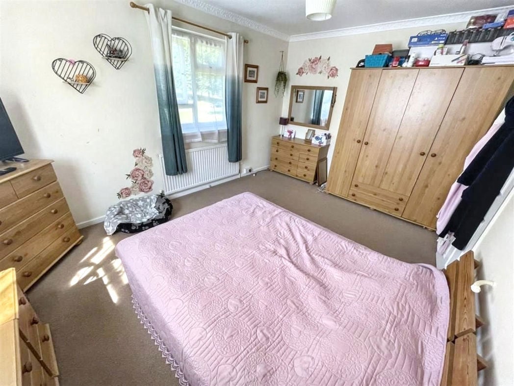Property image 6 of 6