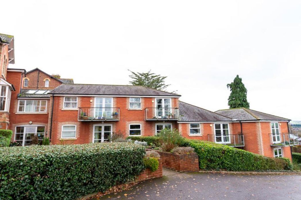 Property image 1 of 18