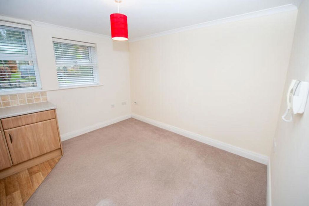 Property image 15 of 18