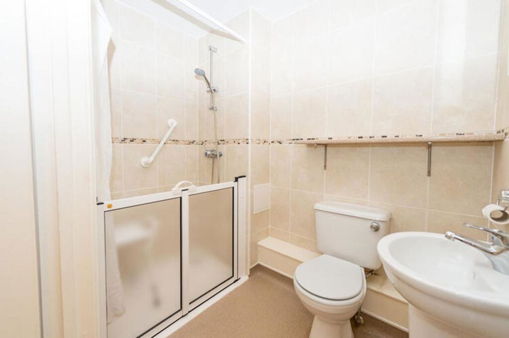 Property image 18 of 18