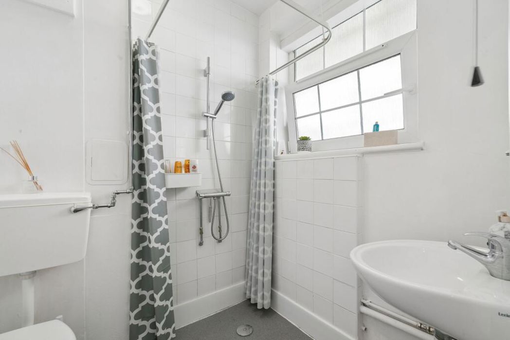 Property image 2 of 5
