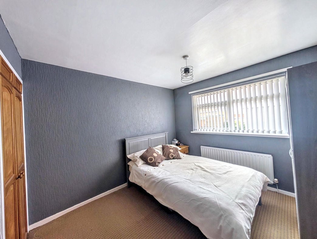 Property image 11 of 13