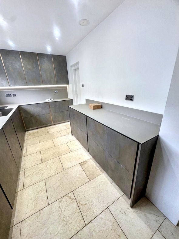 Property image 6 of 34