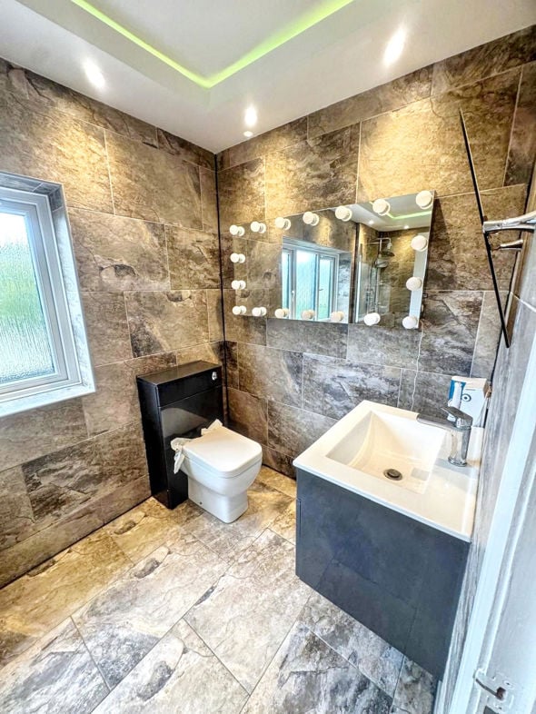 Property image 14 of 34