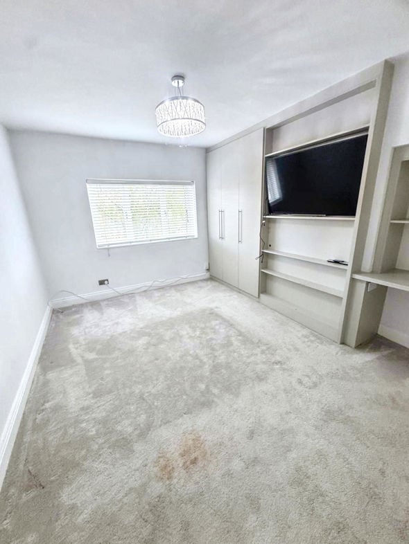 Property image 16 of 34