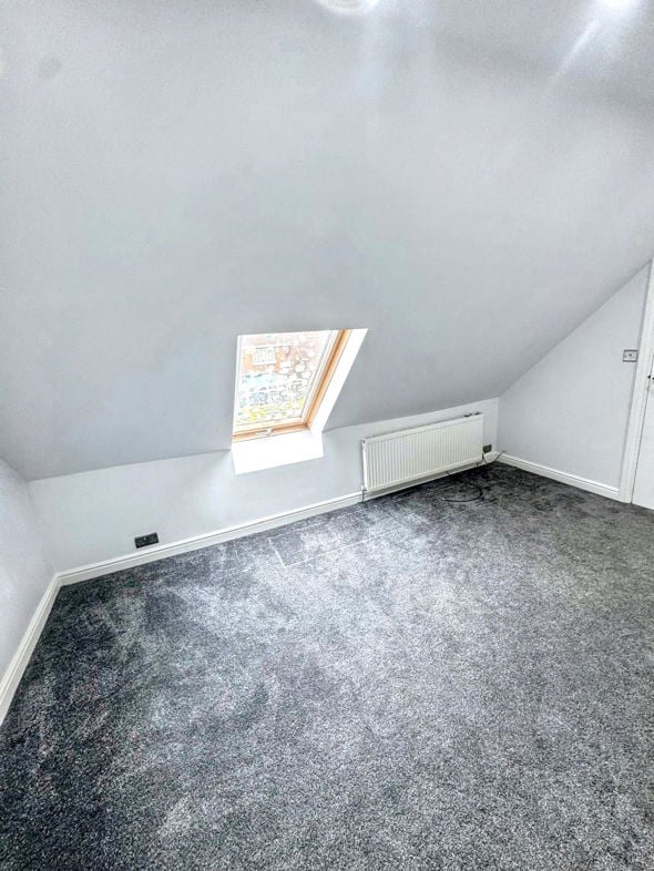 Property image 23 of 34